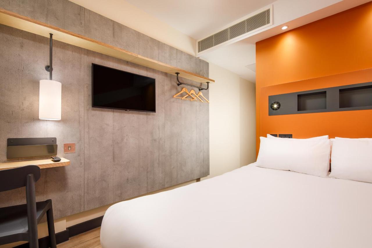 Ibis Budget Manchester Airport T2 Hale  Exterior foto