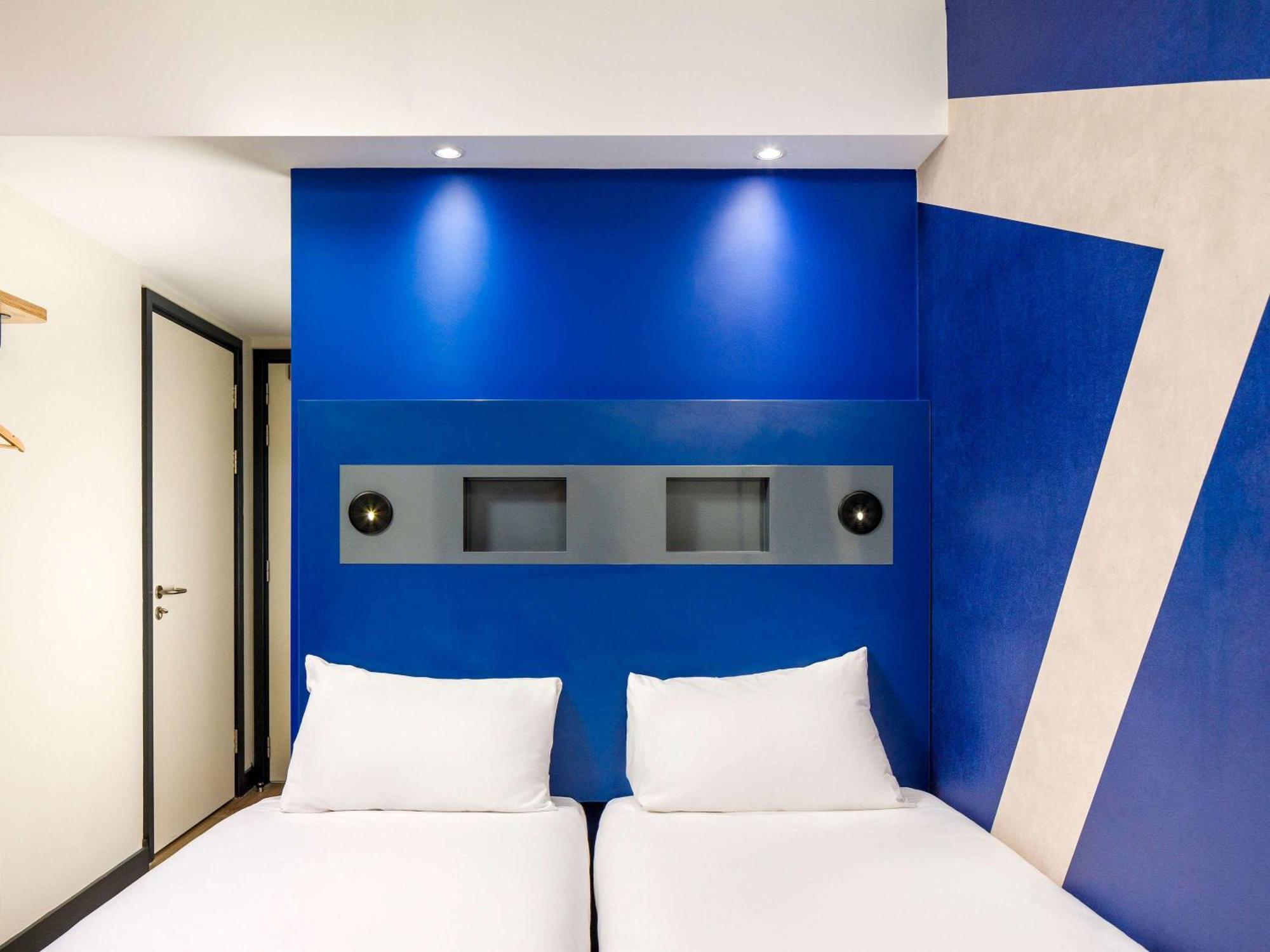 Ibis Budget Manchester Airport T2 Hale  Exterior foto
